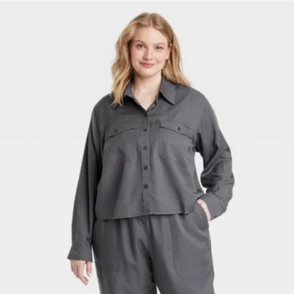 Universal Thread Utility Cropped Button Dow